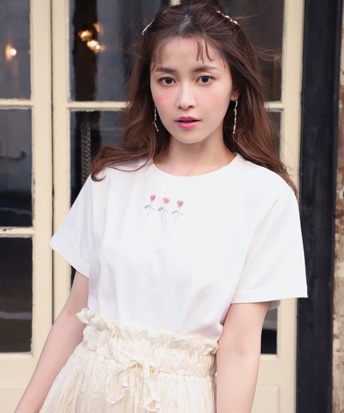 one after another NICE CLAUP（ワンアフターアナザーナイスクラップ）の「アソートロゴプリントTシャツ（Tシャツ/カットソー・レディース・ブラック/ベージュ/オフホワイト・FREE）」の2枚目の写真