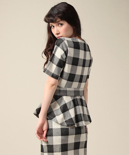 ROSE BUD（ローズバッド）の「LCTT-14142 C/N H/S PEPLUM TOPS（Tシャツ/カットソー・レディース・ホワイト×ブラック/ホワイト×ブルー・ONE SIZE）」の6枚目の写真