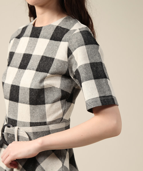 ROSE BUD（ローズバッド）の「LCTT-14142 C/N H/S PEPLUM TOPS（Tシャツ/カットソー・レディース・ホワイト×ブラック/ホワイト×ブルー・ONE SIZE）」の9枚目の写真