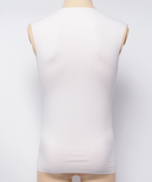 YG（ワイジー）の「【YG】CUT OFF Vネックスリーブレスシャツ（吸汗速乾・抗菌防臭）（インナーウェア/肌着・メンズ・ホワイト/ライトベージュ・MEDIUM/LARGE/X-LARGE）」の3枚目の写真