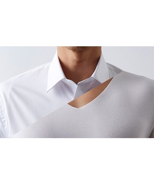 YG（ワイジー）の「【YG】CUT OFF Vネックスリーブレスシャツ（吸汗速乾・抗菌防臭）（インナーウェア/肌着・メンズ・ホワイト/ライトベージュ・MEDIUM/LARGE/X-LARGE）」の10枚目の写真