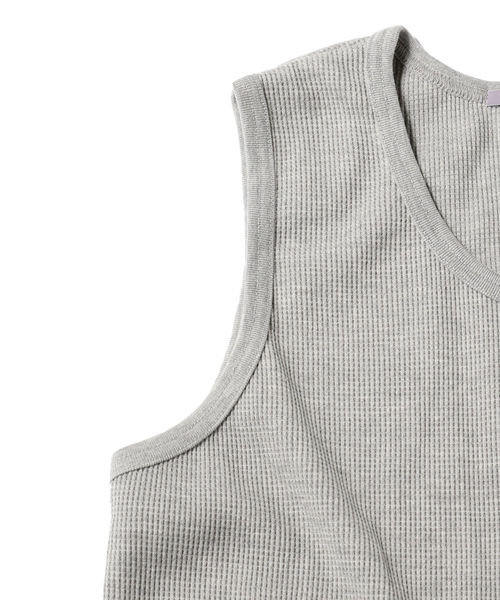 FRUIT OF THE LOOM（フルーツオブザルーム）の「SU:【FRUIT OF THE LOOM×SHIPS】ワッフル ロング タンクトップ（タンクトップ・メンズ・ブラック/グレー/オフホワイト・MEDIUM/LARGE）」の6枚目の写真