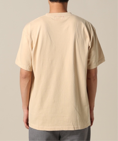 WISM（ウィズム）の「BOKU HA TANOSII / ボクハタノシイ Tシャツ（Tシャツ/カットソー・メンズ・ホワイト/ベージュ/レッド・MEDIUM/LARGE/X-LARGE）」の5枚目の写真