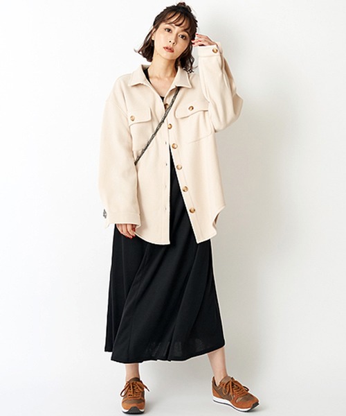 STYLEBLOCK(スタイルブロック)の「プリントパッチ付きソフトメルトン素材ビッグシルエットCPOシャツ(シャツ/ブラウス・レディース・ブラック/ナチュラル/モカ/パープル・M)」の3枚目の写真