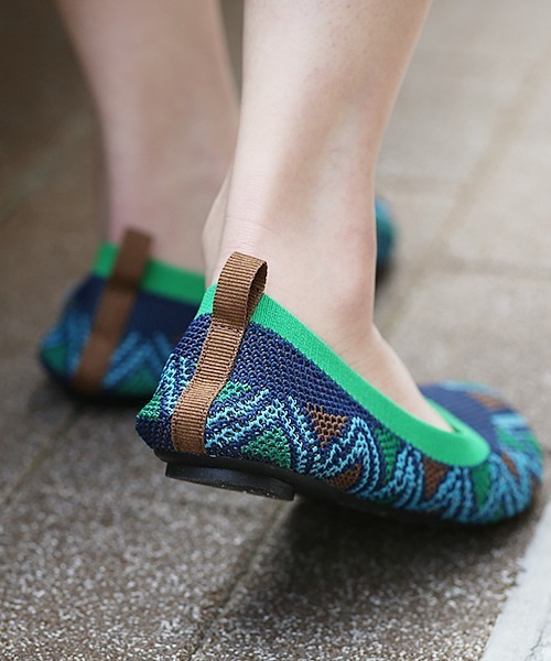 チチカカ（チチカカ）の「ニットフラットシューズ（パンプス・レディース・ネイビー/ブラウン/ブラック・MEDIUM/LARGE）」の10枚目の写真