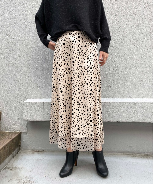 PICCIN(ピッチン)の「チュールフロッキースカート(スカート・レディース・ブラック/オフホワイト・MEDIUM/LARGE)」の11枚目の写真