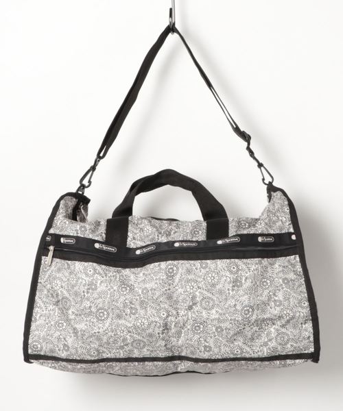 LeSportsac（レスポートサック）の「LeSportsac Large Weekender レスポートサック ラージ ウィークエンダー 2WAY ボストンバッグ（ボストンバッグ・レディース・ブラック/ベージュ/ネイビー/ブラウン/レッド/ピンク/その他1/その他2/その他3/その他4/その他5/ホワイト系その他/ブラック系その他/グレー系その他/ブラウン系その他/ベージュ系その他/ブルー系その他/ピンク系その他/レッド系その他/ライトピンク/その他6/その他7/その他8/その他9/その他10/その他11/その他12/その他13/その他14/その他15/その他16/その他17/その他18/その他19/その他20/その他21/その他22/その他23/その他24/その他25/その他26/その他27/その他28/その他29/その他30/その他32/ホワイト系その他2/ホワイト系その他3/ブラック系その他2/ブラック系その他3/ブラック系その他4/ブラック系その他5/ブラック系その他6/ブラック系その他7/ブラウン系その他2/ブラウン系その他3/ブラウン系その他4/ベージュ系その他2/ベージュ系その他3/ブルー系その他2/ブルー系その他3/ブルー系その他4/ブルー系その他7/ピンク系その他2/ピンク系その他3/ピンク系その他4/ピンク系その他5/ピンク系その他6/ピンク系その他7/レッド系その他2/ブラック系1/ブラック系2/ブラック系3/ブラック系4/ブラック系5/ブラック系6/ブラック系7/ブラック系8/ブラック系9/アイボリー系1/アイボリー系2/ネイビー系1/ネイビー系2/ネイビー系3/ネイビー系4/ネイビー系5/ネイビー系6/ネイビー系7/ブルー系1・FREE）」の6枚目の写真