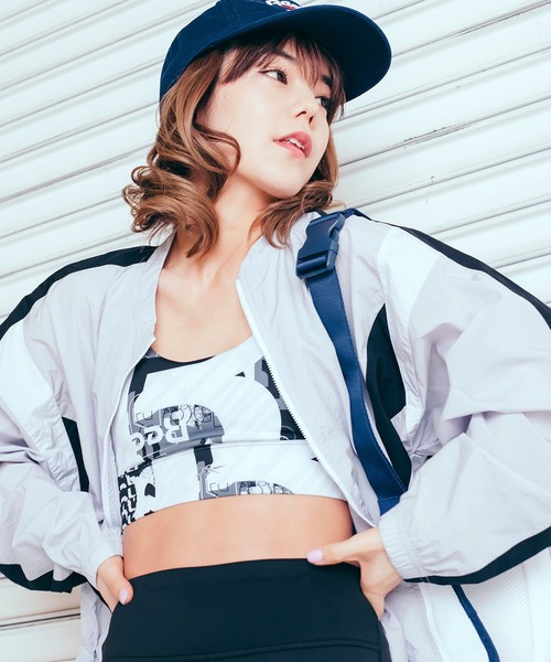 Reebok(リーボック)の「ローインパクト ブラ / Meet You There Low-Impact Bra(スポーツブラ・レディース・ブラック/ブルー・LARGE/X-LARGE/XX-LARGE/MEDIUM/SMALL)」の2枚目の写真