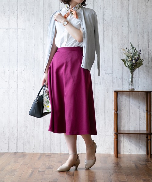 menue(メヌエ)の「ストラップ付 4cmヒール セパレートパンプス(パンプス・レディース・ブラック/シルバー/ブラック系その他/ナチュラル・22.5cm/25.0cm/24.0cm/26.0cm/23.5cm/21.5cm/25.5cm/23.0cm/22.0cm/24.5cm)」の14枚目の写真