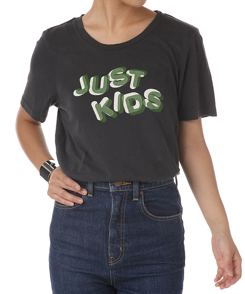 SLY（スライ）の「JUST KIDS T/SH（Tシャツ/カットソー・レディース・ホワイト/ワインレッド/ライトブラック・FREE）」の2枚目の写真