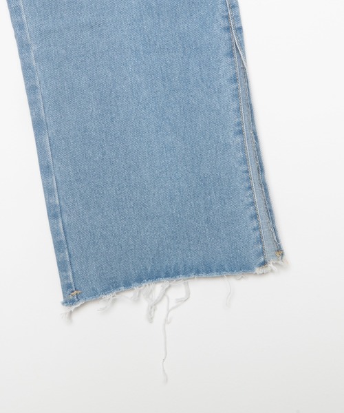 DING（ディング）の「DING/サイドスリットデニムパンツ（デニムパンツ・レディース・ライトブルー・S/M）」の17枚目の写真