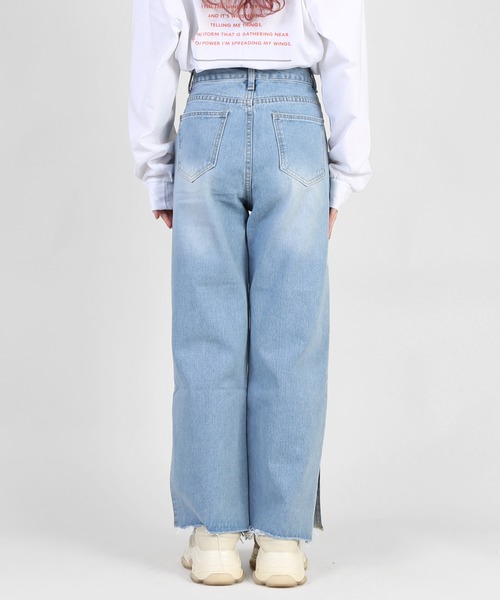 DING（ディング）の「DING/サイドスリットデニムパンツ（デニムパンツ・レディース・ライトブルー・S/M）」の8枚目の写真