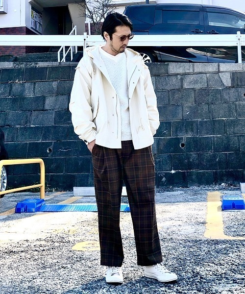 UP START（アップスタート）の「ショート丈ビッグシルエットモッズ風コート（モッズコート・メンズ・アイボリー/ベージュ/ブラック・MEDIUM/LARGE）」の11枚目の写真