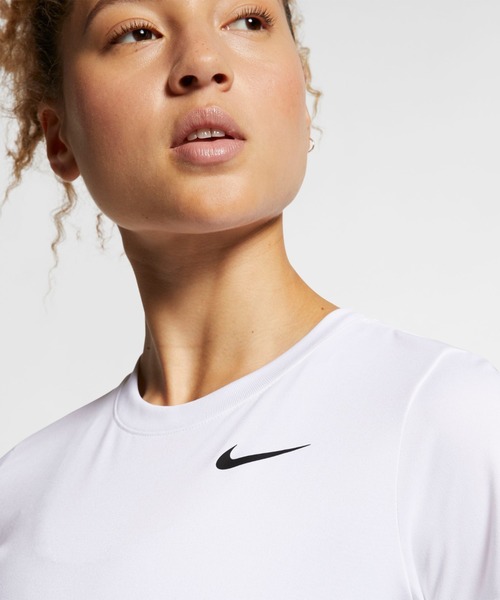 NIKE(ナイキ)の「ナイキ NIKE ウィメンズ DRI-FIT レッグ クルー Tシャツ(Tシャツ/カットソー・レディース・ブラック/ホワイト・M/L/S/XL)」の6枚目の写真