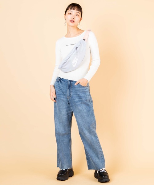 NIKE(ナイキ)の「WEGO/NIKE ヘリテージヒップパック(ボディバッグ/ウエストポーチ・メンズ・グレー/ブラック・FREE)」の11枚目の写真