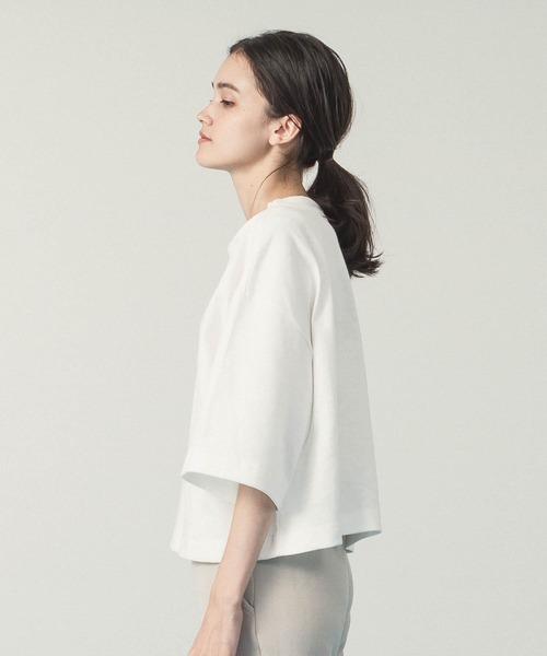 ALLUMER（アリュメール）の「クロップドＴシャツ（Tシャツ/カットソー・レディース・ホワイト×ネイビー/ホワイト/ブラック・1）」の8枚目の写真