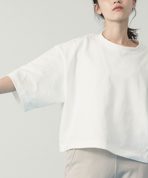 ALLUMER（アリュメール）の「クロップドＴシャツ（Tシャツ/カットソー・レディース・ホワイト×ネイビー/ホワイト/ブラック・1）」の6枚目の写真