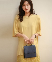 裾スリット入りゆったりTシャツ