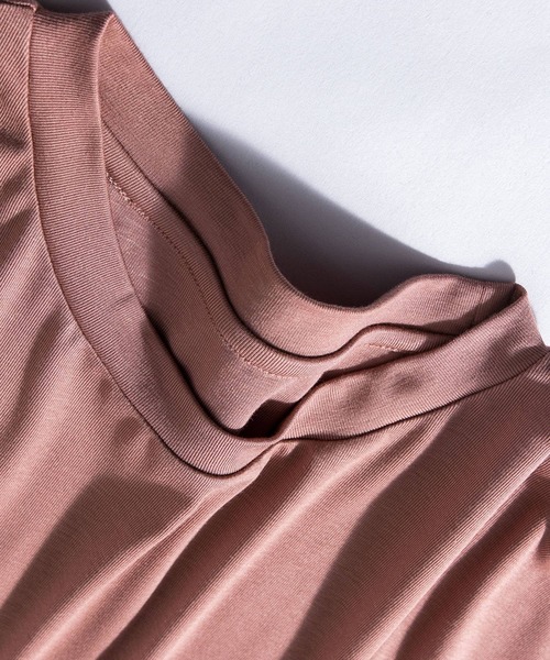 SAISON DE PAPILLON（セゾンドパピヨン）の「裾スリット入りゆったりTシャツ（Tシャツ/カットソー・レディース・ホワイト/キャメル/チャコールグレー/イエロー/ブルー/グリーン/ブラック・S/M/L/XL）」の12枚目の写真