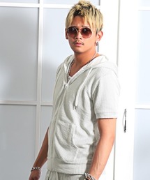 LUXSTYLE（ラグスタイル）の「シアサッカー半袖ZIPパーカー（パーカー）」