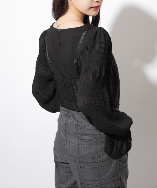 Mysa&Liina(ミーサリーナ)の「ニュアンスカラークラップドデザインビスチェ(ベスト・レディース・カーキ/ベージュ/ブラック/チャコールグレー・M)」の18枚目の写真