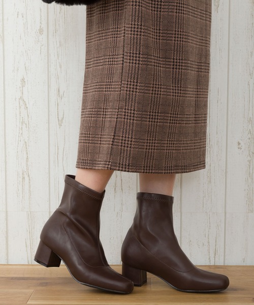 SpRay（スプレイ）の「ストレッチショートブーツ（ブーツ・レディース・ブラック/ブラウン/アイボリー・SMALL/MEDIUM/LARGE）」の10枚目の写真