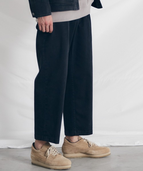 WYM LIDNM(ウィム バイ リドム)の「EURO RAYON STRAIGHT TROUSERS(その他パンツ・メンズ・ホワイト/ブラック/グリーン系その他・S/M/L)」の2枚目の写真