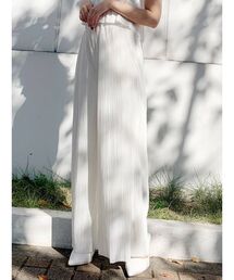 サテンプリーツパンツ