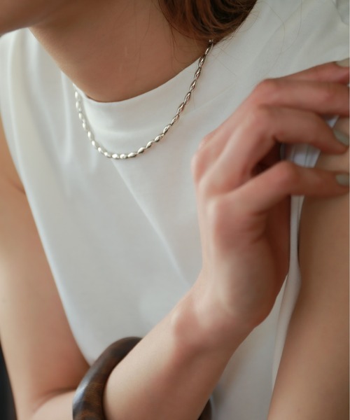 rapiecage(ラピエサージュ)の「パイプメタルビーズチョーカー(チョーカー・レディース・シルバー・FREE)」の1枚目の写真