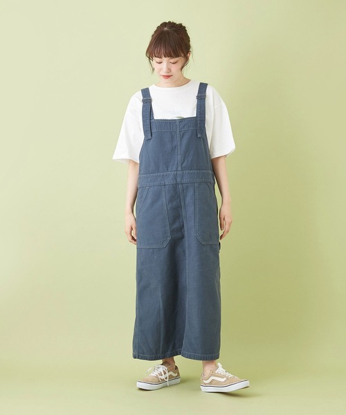 CUBE SUGAR（キューブシュガー）の「ムラ糸 バックサテン サロペットスカート（ジャンパースカート・レディース・ネイビー/ベージュ/サックスブルー/カーキ・M）」の3枚目の写真