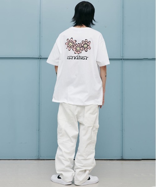 ISTKUNST(イストクンスト)の「【ISTKUNST】FLOWER FRIENDS TEE / イストクンスト フラワー フレンズ 半袖 Tシャツ(Tシャツ/カットソー・メンズ・ホワイト/ネイビー/パープル・MEDIUM/LARGE)」の5枚目の写真