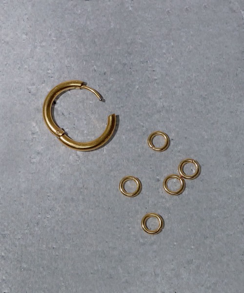 SBG（エスビー）の「SBG 5連リングフープピアス（ピアス（両耳用）・メンズ・シルバー/ゴールド/ブラック・L/M/S/#19）」の6枚目の写真