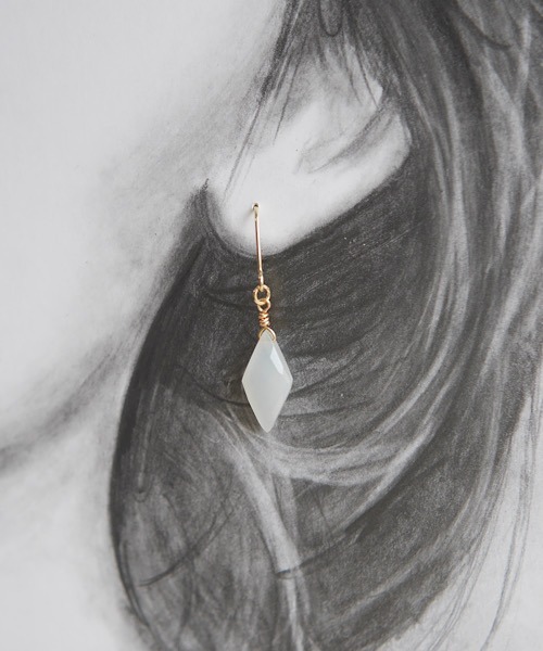 tone（トーン）の「【SPICY COLORS】天然石の一粒ピアス【14kgf】（ピアス（両耳用）・レディース・ブラック/オレンジ/パープル/ホワイト/グリーン/ホワイト系その他/ホワイト系その他2/その他・FREE）」の12枚目の写真