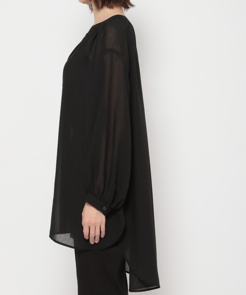 LEPSIM(レプシィム)の「シアーチュニックブラウス 934813(シャツ/ブラウス・レディース・ブラック/オフホワイト/モカ/ブルーグリーン・FREE)」の16枚目の写真