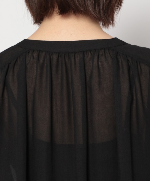 LEPSIM(レプシィム)の「シアーチュニックブラウス 934813(シャツ/ブラウス・レディース・ブラック/オフホワイト/モカ/ブルーグリーン・FREE)」の10枚目の写真