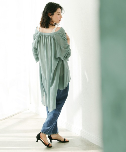 LEPSIM(レプシィム)の「シアーチュニックブラウス 934813(シャツ/ブラウス・レディース・ブラック/オフホワイト/モカ/ブルーグリーン・FREE)」の20枚目の写真