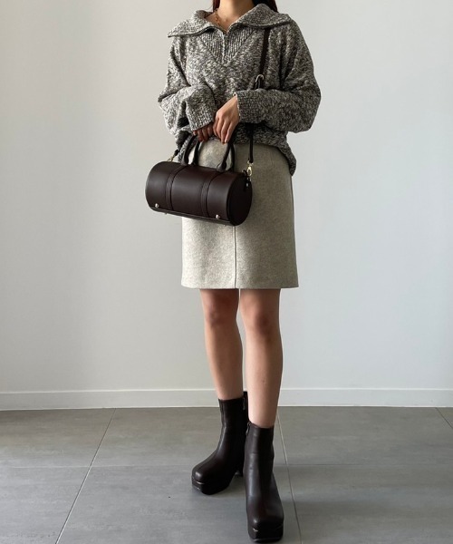 NEUNA(ヌナ)の「スラブハーフジップトップス(ニット/セーター・レディース・ライトグレー/ブラック/モカ・FREE)」の11枚目の写真