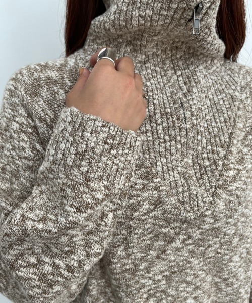 NEUNA(ヌナ)の「スラブハーフジップトップス(ニット/セーター・レディース・ライトグレー/ブラック/モカ・FREE)」の15枚目の写真