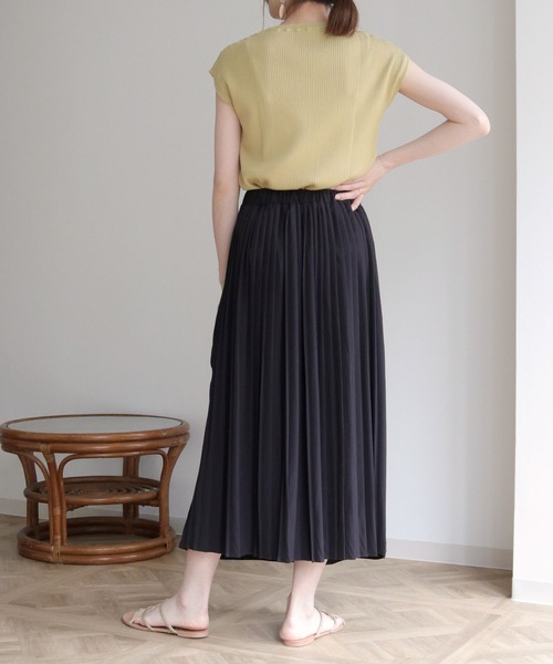 vingtrois(バントロア)の「【vingtrois】プリーツドッキングステッチデニムスカート(スカート・レディース・ブラック/ネイビー・M)」の7枚目の写真