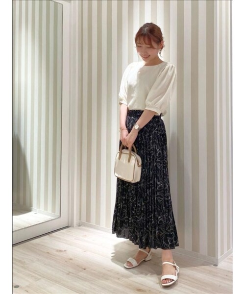 DRESKIP（ドレスキップ）の「◆変形プリーツスカート（スカート・レディース・ホワイト系8/カーキ系/ネイビー系5/ブラック系・02/04/03）」の13枚目の写真