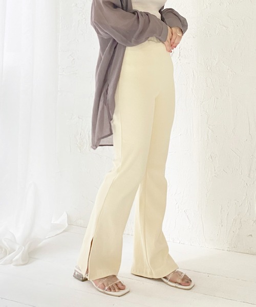 SPINNS（スピンズ）の「【ZOZO限定カラー&サイズ展開】リブ フレア イージーパンツ（その他パンツ・レディース・ミント/ブルー/アッシュ/オレンジ/イエロー/アイボリー/ブラック/グリーン/ベージュ/ピンク・M/S）」の2枚目の写真