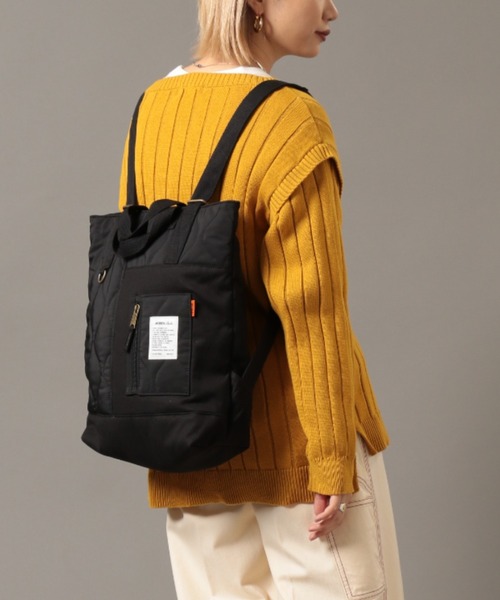 AVIREX（アヴィレックス）の「【直営店限定】2WAY QUILTING DAYPACK/ 2ウェイ キルティングデイパック（バックパック/リュック・レディース・ブラック/オリーブ・FREE）」の6枚目の写真