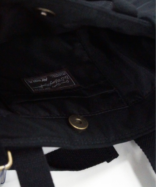 AVIREX（アヴィレックス）の「【直営店限定】2WAY QUILTING DAYPACK/ 2ウェイ キルティングデイパック（バックパック/リュック・レディース・ブラック/オリーブ・FREE）」の4枚目の写真