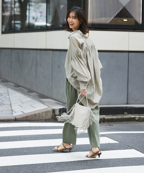 RIVE DROITE（リヴドロワ）の「リラックス感と綺麗見えを叶える美シルエット　ストーンウォッシュリラックスパンツ（その他パンツ・レディース・ブラック/カーキ/オレンジ・38/36）」の13枚目の写真