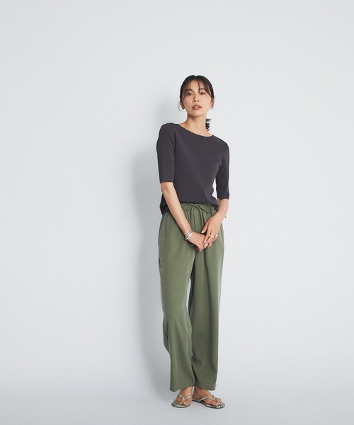 RIVE DROITE（リヴドロワ）の「リラックス感と綺麗見えを叶える美シルエット　ストーンウォッシュリラックスパンツ（その他パンツ・レディース・ブラック/カーキ/オレンジ・38/36）」の21枚目の写真