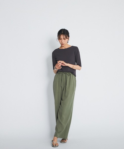 RIVE DROITE（リヴドロワ）の「リラックス感と綺麗見えを叶える美シルエット　ストーンウォッシュリラックスパンツ（その他パンツ・レディース・ブラック/カーキ/オレンジ・38/36）」の7枚目の写真