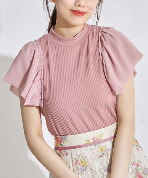 tocco closet（トッコ　クローゼット）の「シフォンボリュームスリーブ切り替えリブトップス（ニット/セーター・レディース・ラベンダー/ピンクベージュ・M）」の2枚目の写真