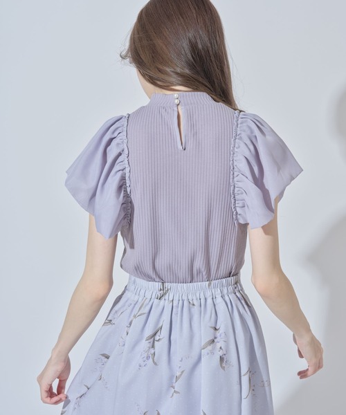 tocco closet（トッコ　クローゼット）の「シフォンボリュームスリーブ切り替えリブトップス（ニット/セーター・レディース・ラベンダー/ピンクベージュ・M）」の7枚目の写真