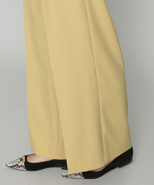 NANO universe（ナノユニバース）の「WEB限定/センタープレスタックワイドパンツ（その他パンツ・レディース・イエロー/チャコール/ベージュ・36/38）」の17枚目の写真