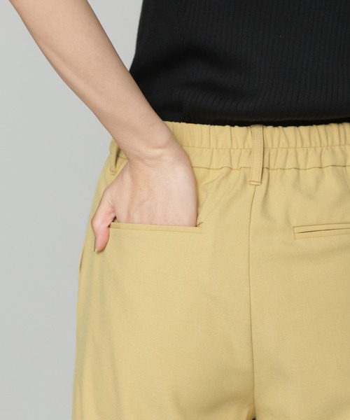 NANO universe（ナノユニバース）の「WEB限定/センタープレスタックワイドパンツ（その他パンツ・レディース・イエロー/チャコール/ベージュ・36/38）」の14枚目の写真